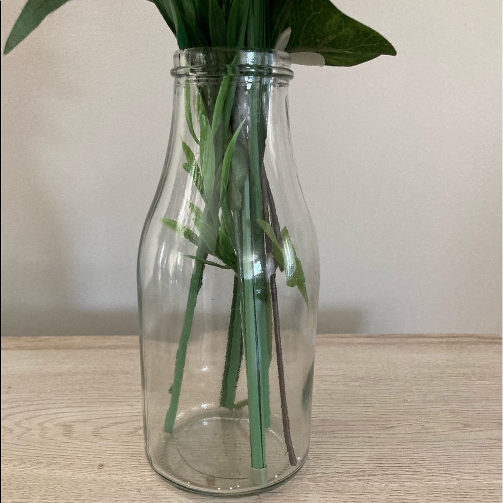 ❌SOLD Handcrafted Faux Floral Arrangement in Glass Milk Bottle Vase - Picture 5 of 5